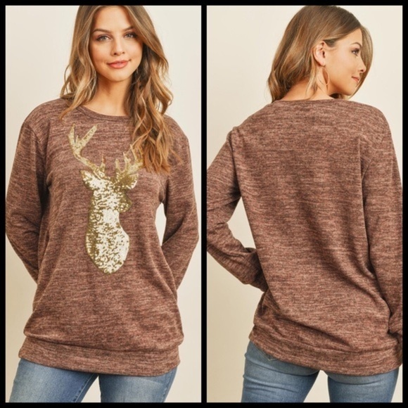 Tops - 🆕Mocha sequin reindeer top